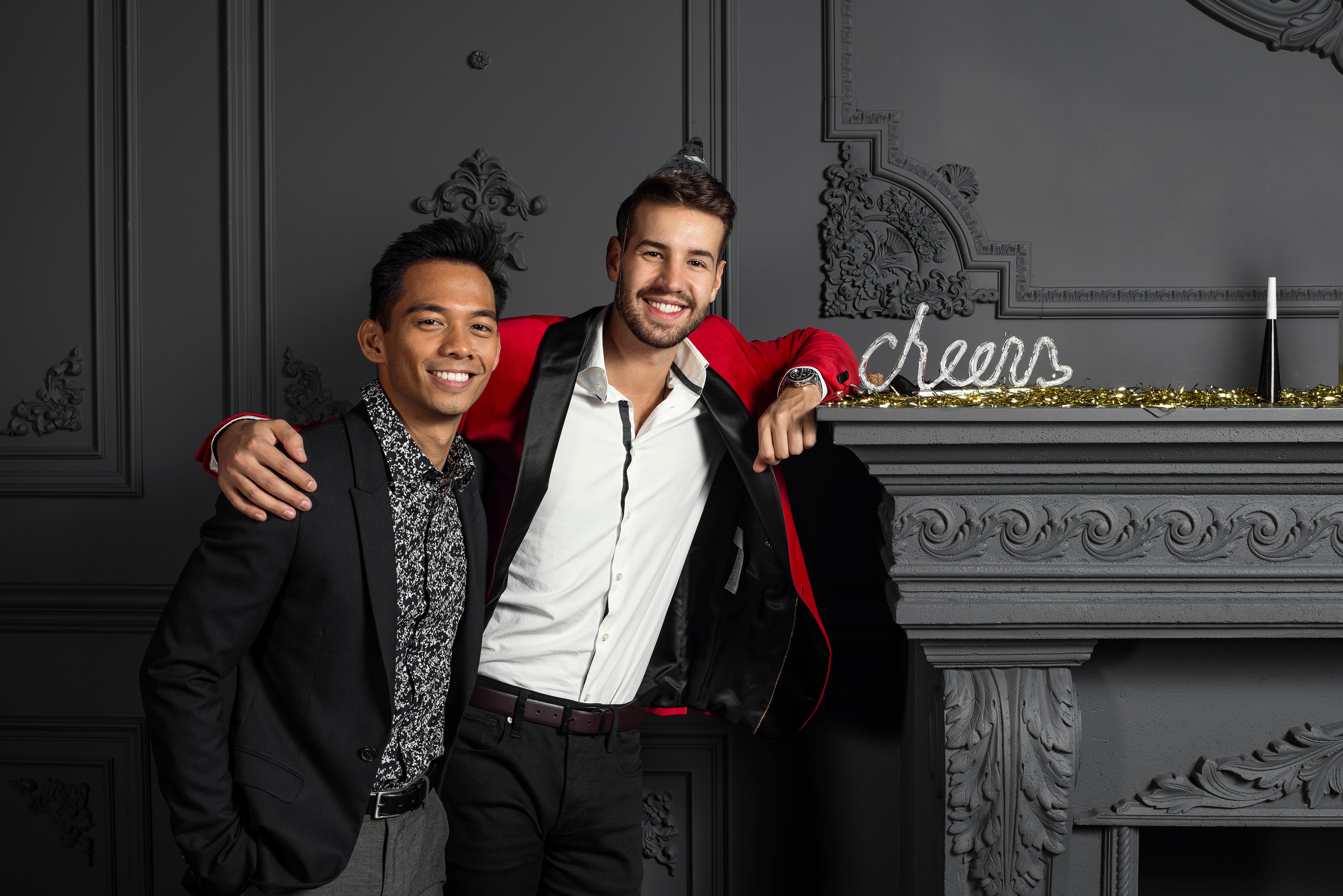 files/two-guys-celebrating-new-year-s-eve.jpg
